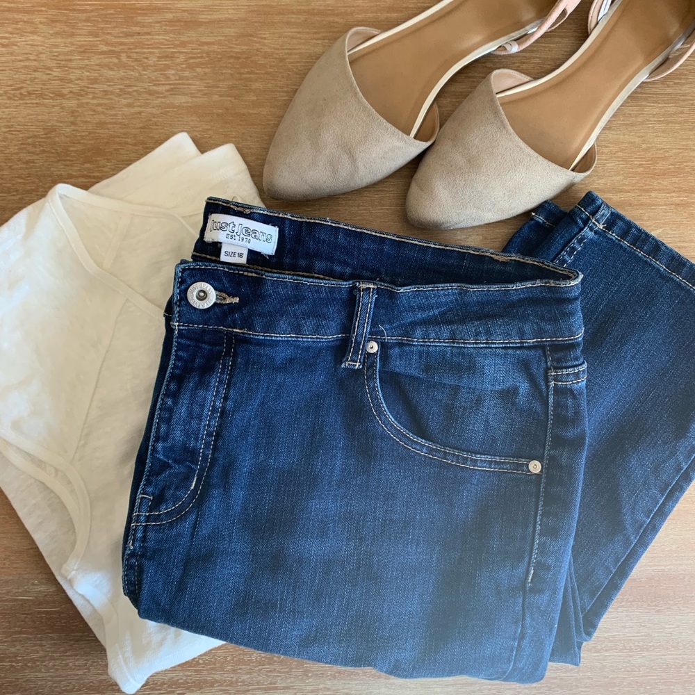 Just Jeans size 16 straight leg jeans